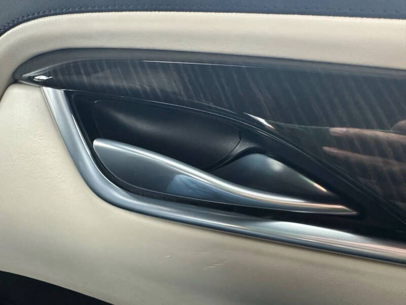 2016 Cadillac XTS Platinum Vsport