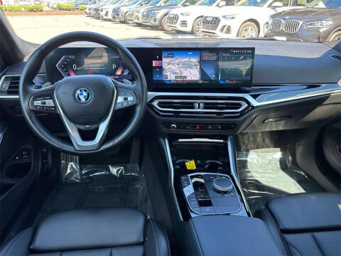 2024 BMW 3 Series 330e xDrive