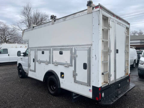 2014 Ford E-Series E-350 SD