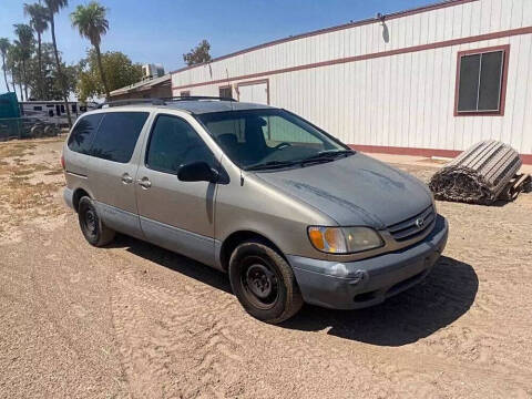 2002 Toyota Sienna CE