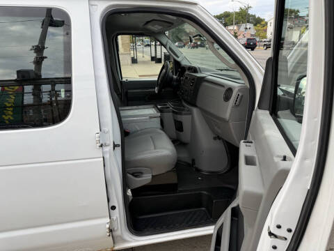 2013 Ford E-Series E-250