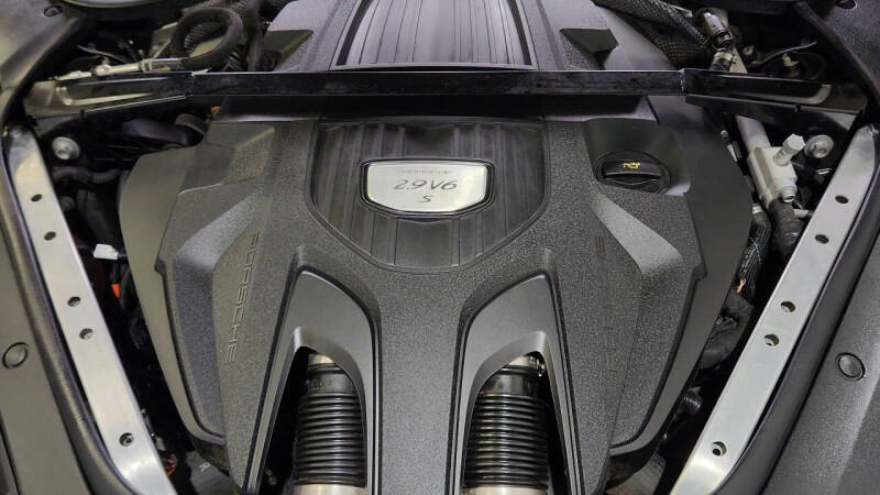 2018 Porsche Panamera 4S