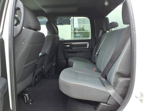 2024 RAM 1500 Classic SLT