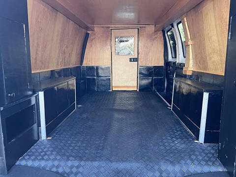 2019 GMC Savana 2500