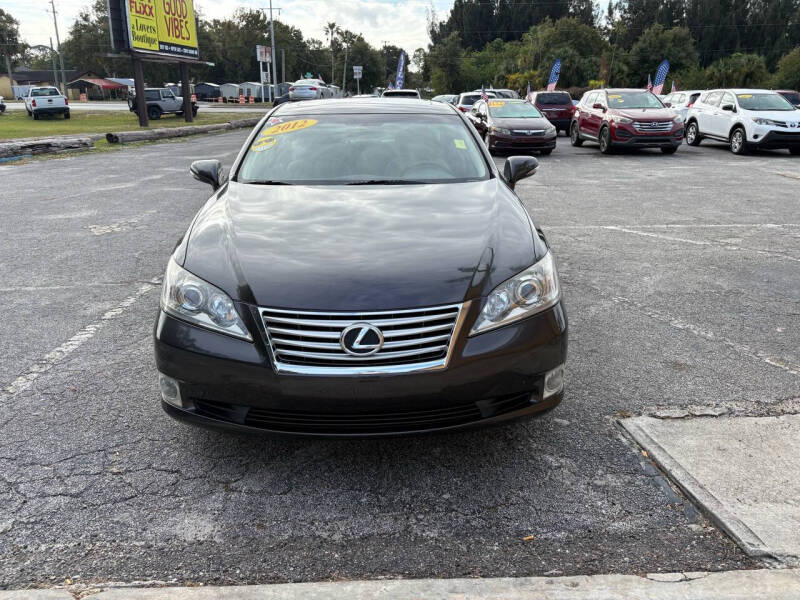 2012 Lexus ES 350 photo 2