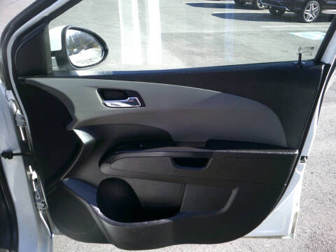 2016 Chevrolet Sonic LT Auto