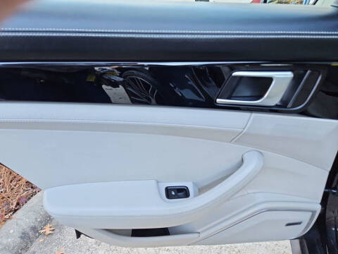 2018 Porsche Panamera