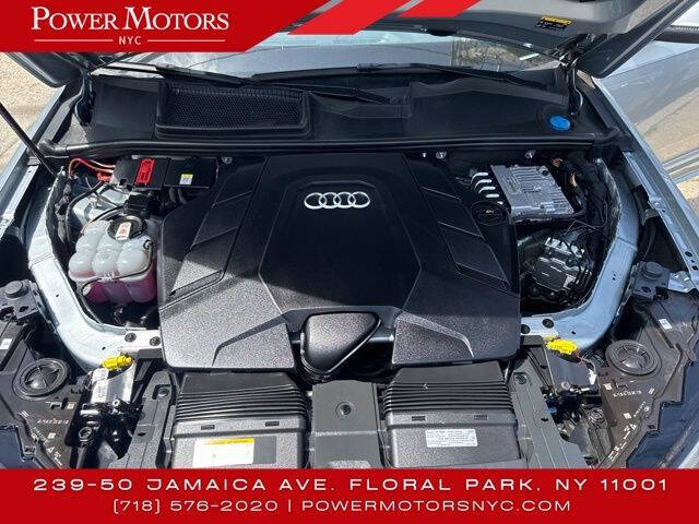 2023 Audi Q7 quattro Premium Plus 55 TFSI