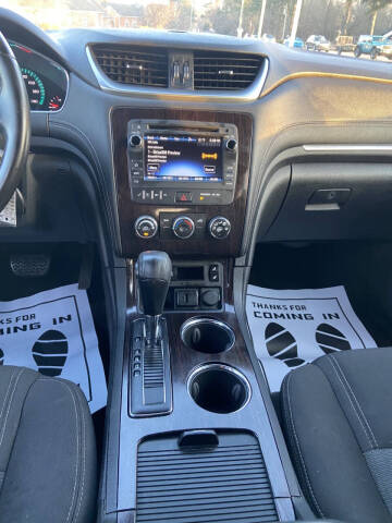 2017 Chevrolet Traverse LT