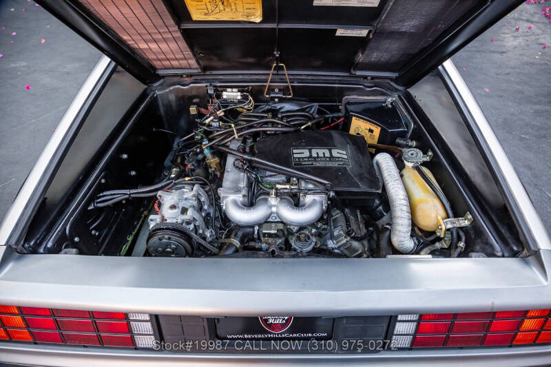 1981 DeLorean DMC-12