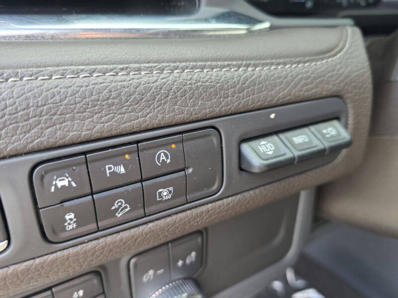 2023 GMC Yukon Denali