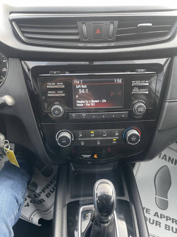 2017 Nissan Rogue SL