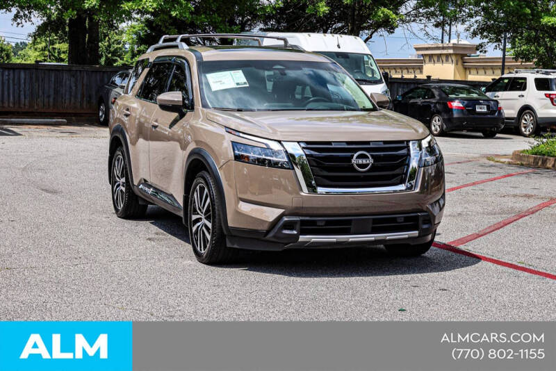 2023 Nissan Pathfinder Platinum