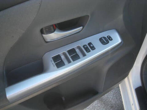 2012 Toyota Prius v Five