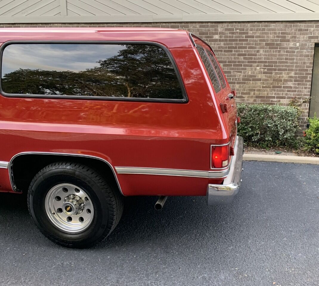 1987 Chevrolet Suburban 51