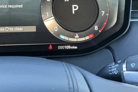 2025 Land Rover Range Rover P530 SE