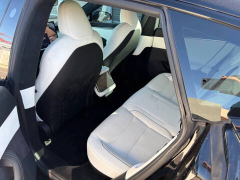 2022 Tesla Model S Plaid