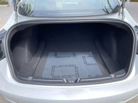 2020 Tesla Model 3 Standard Range Plus