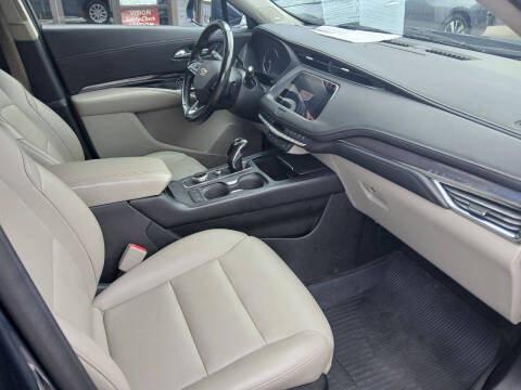 2019 Cadillac XT4 Luxury