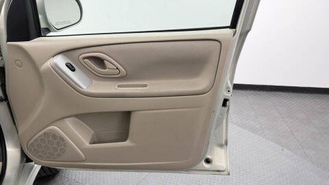 2006 Mazda Tribute s