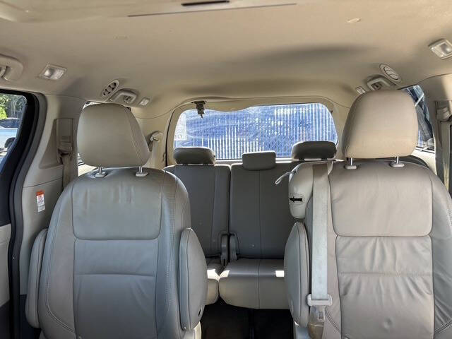 2017 Toyota Sienna