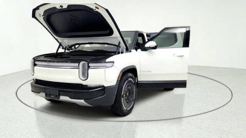 2025 Rivian R1T
