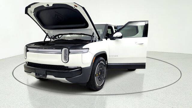 2025 Rivian R1T