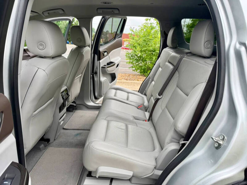 2017 GMC Acadia SLT-1