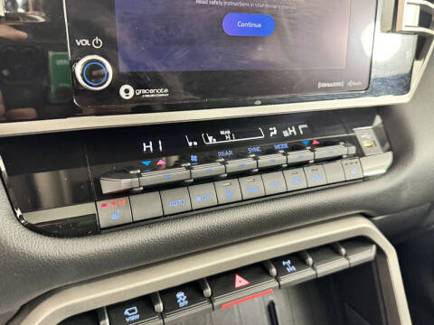 2024 Toyota Sequoia SR5