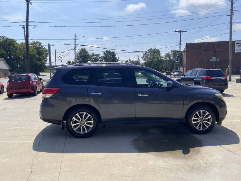 2014 Nissan Pathfinder SV