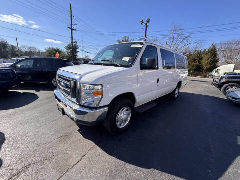 2013 Ford E-Series E-350 SD XLT
