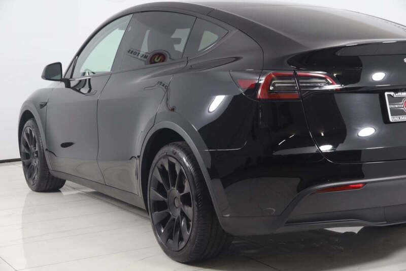 2025 Tesla Model Y Long Range