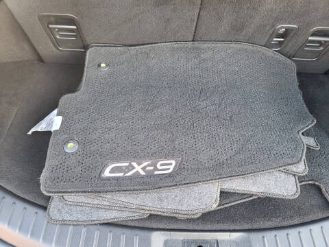 2017 Mazda CX-9 Signature