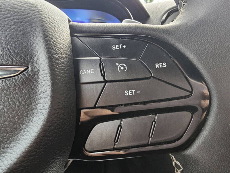 2023 Chrysler 300 S V6