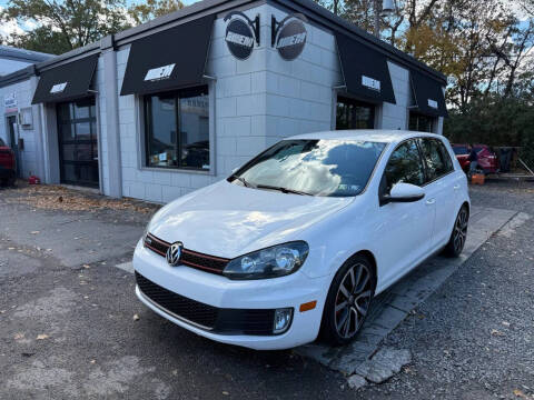 2014 Volkswagen GTI Wolfsburg Edition PZEV