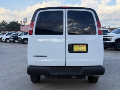2018 Chevrolet Express 2500