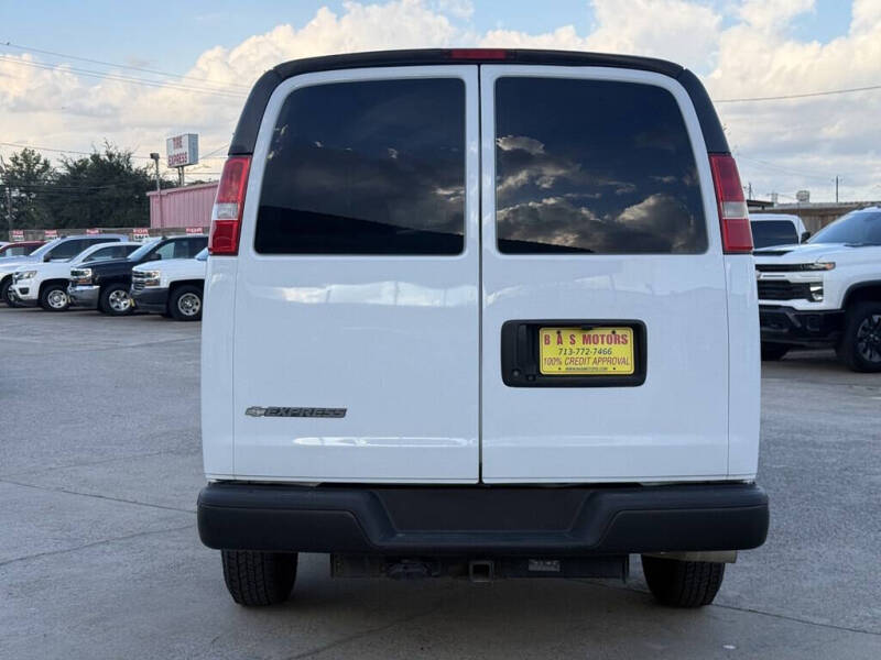 2018 Chevrolet Express 2500