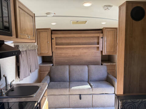 2017 FLAGSTAFF LITE 19 FD