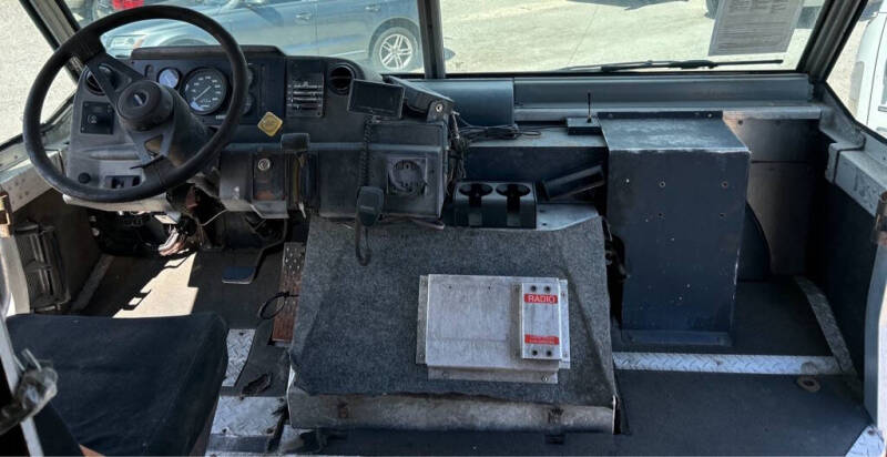 1997 Freightliner MT45 Chassis