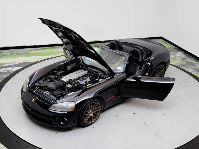 2005 Dodge Viper SRT-10