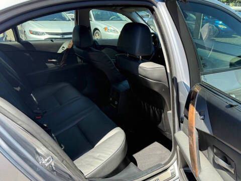 2005 BMW 5 Series 545i
