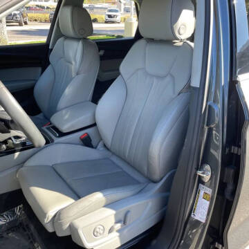 2022 Audi Q5 e quattro S line Premium 55 TFSI