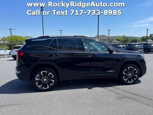 2022 GMC Terrain SLT