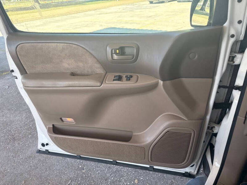 2002 Toyota Sienna LE