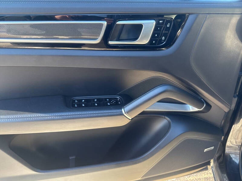 2020 Porsche Cayenne Turbo