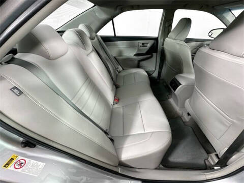 2016 Toyota Camry Hybrid XLE