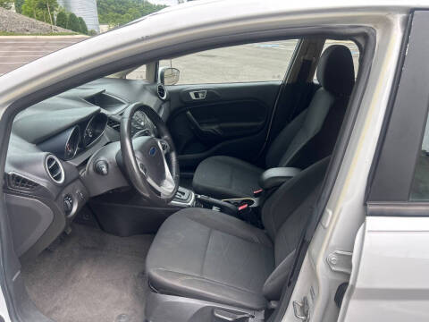 2015 Ford Fiesta SE