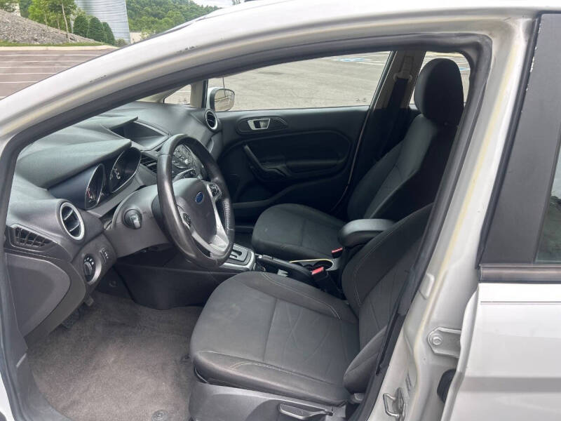2015 Ford Fiesta SE