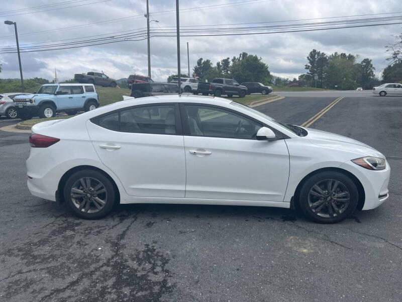 2018 Hyundai Elantra