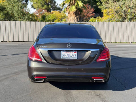 2015 Mercedes-Benz S-Class S 550